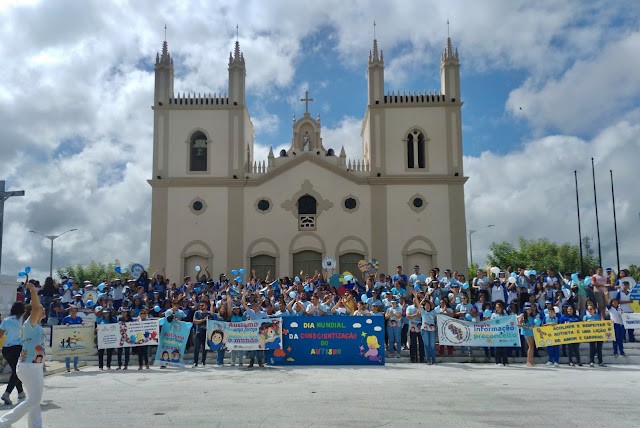 Atos de conscientização sobre o autismo são promovidos em Santa Quitéria 