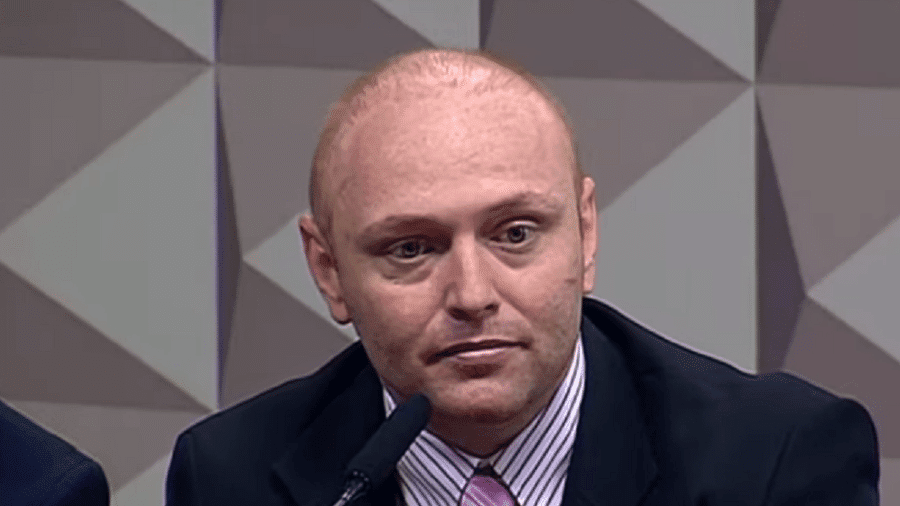 Justiça condena hacker Delgatti a 20 anos por invasão de celulares da Lava Jato