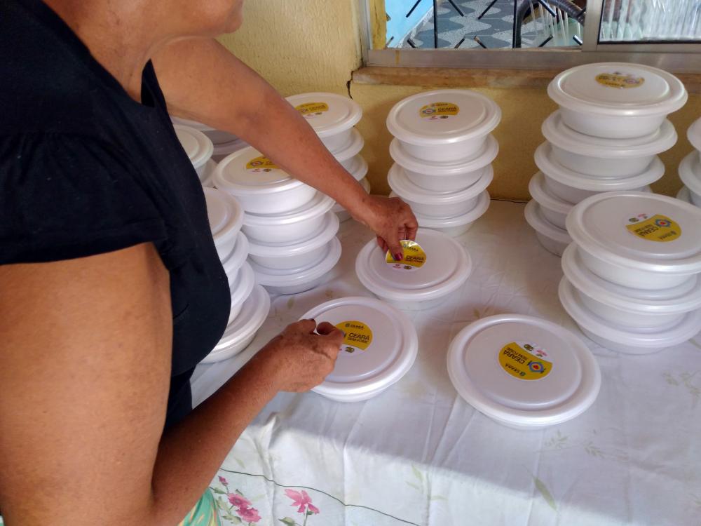 Cozinhas do Ceará Sem Fome começam a funcionar em Santa Quitéria garantindo 500 refeições diárias