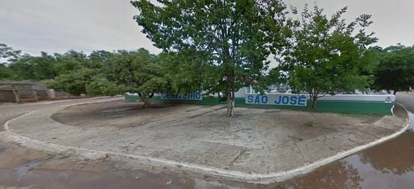 Após ordem de juiz, oficial de justiça vai a cemitério tentar intimar morto em assalto