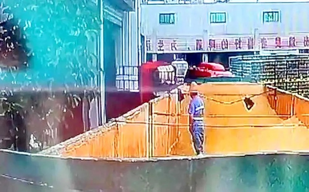 Vídeo de funcionário urinando em tanque de ingredientes desencadeia ação de segurança em uma das fábricas de cervejas mais famosas na China
