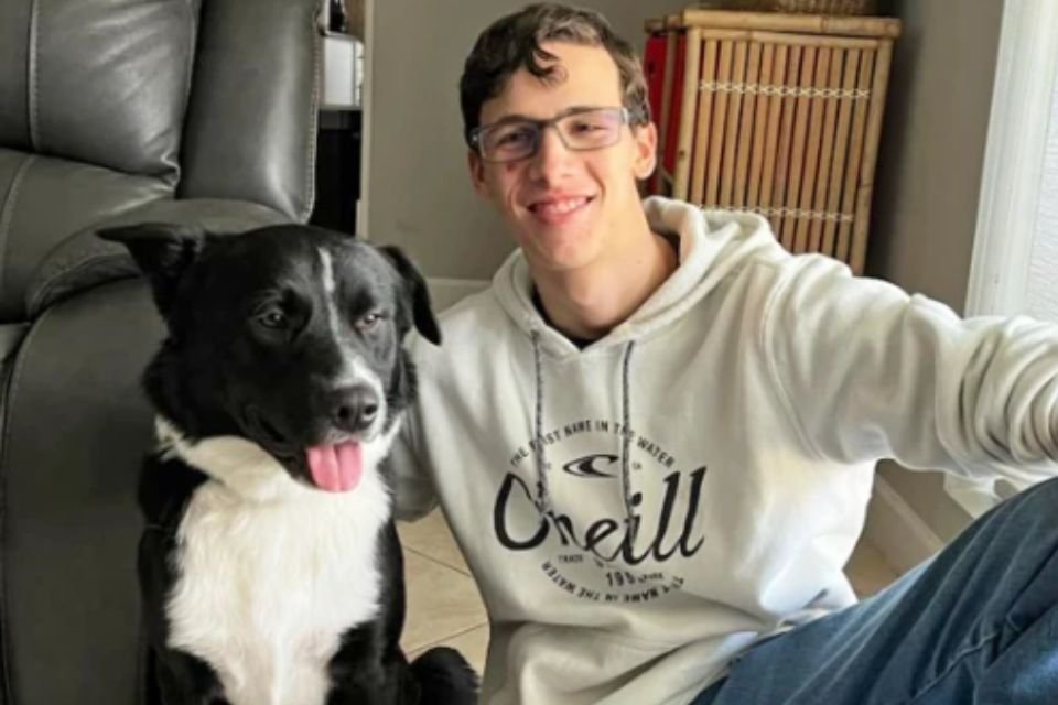 Cachorro salva a vida de jovem que sofria derrame
