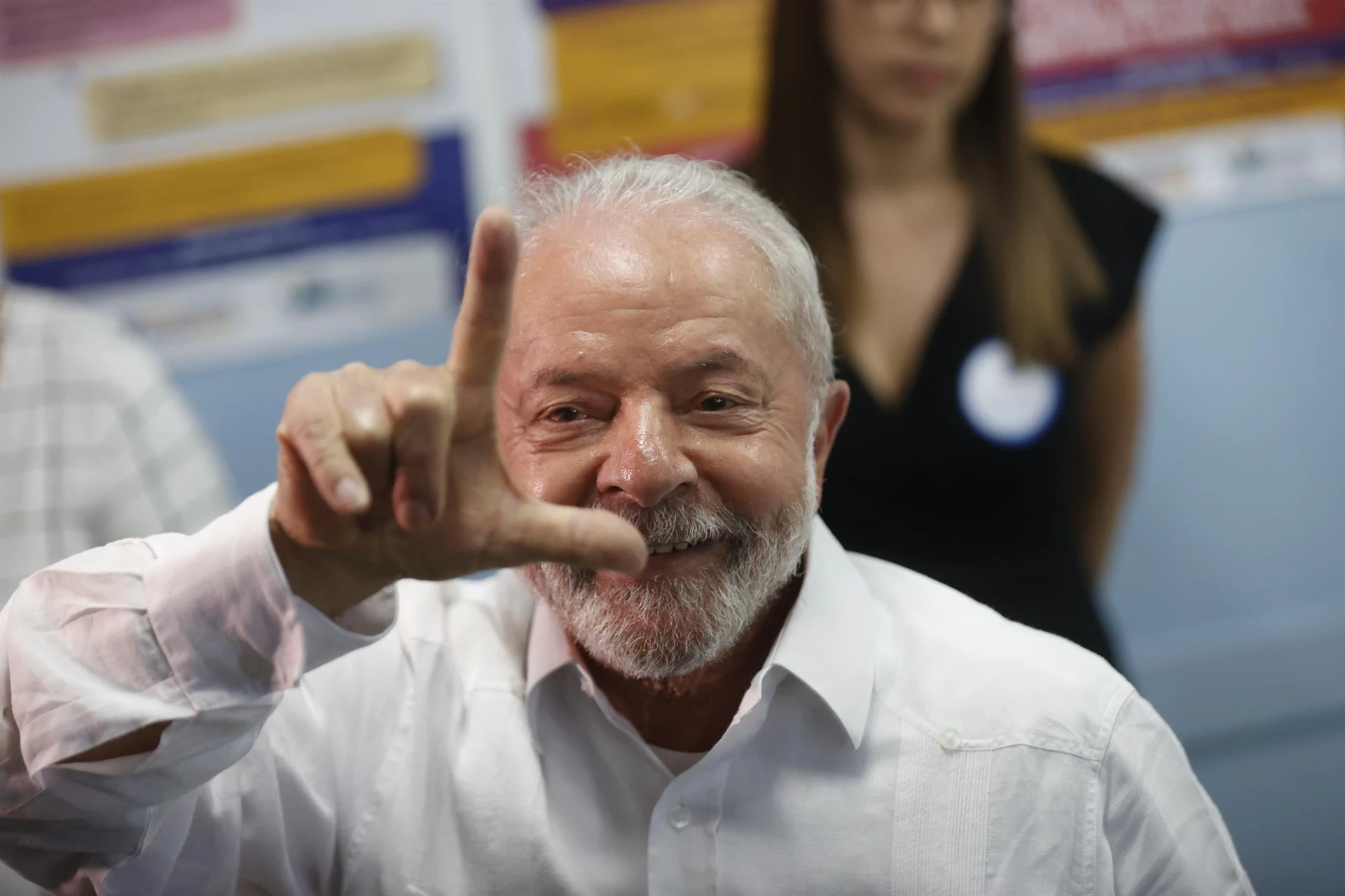 Lula lembra vitória nas urnas: “Há um ano, a democracia vencia”