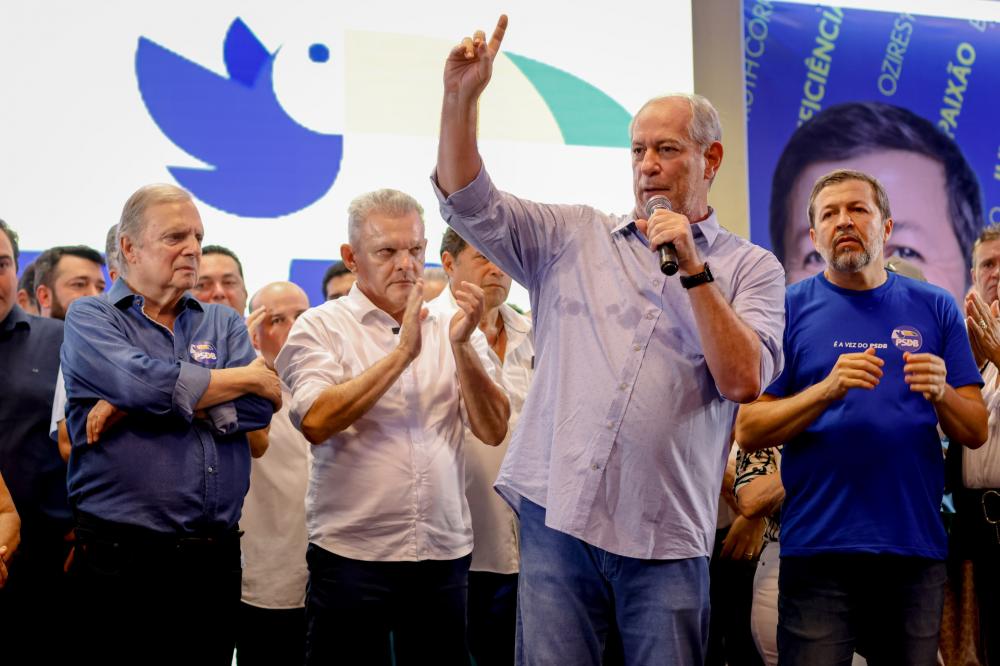 Ciro Gomes quebra o silêncio e faz duras críticas a Elmano: ‘nosso Estado está destruído’