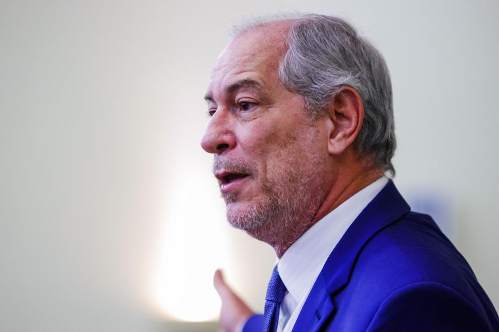 Governo do Ceará aciona Ciro na Justiça após acusações sobre “propina”