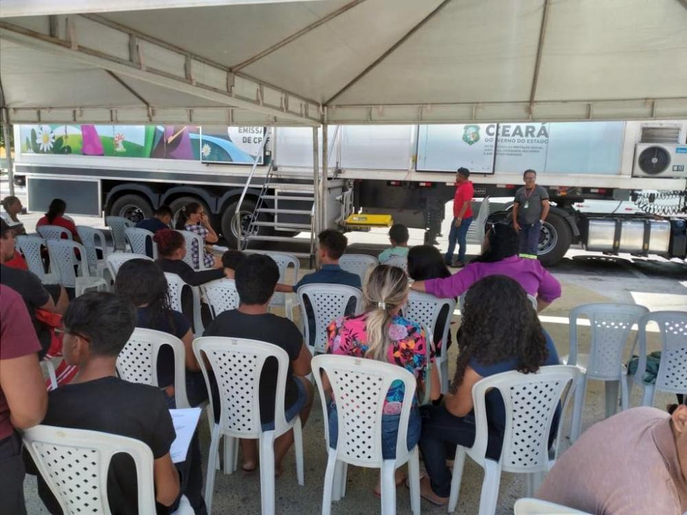 Caminhão do Cidadão retorna à Santa Quitéria com emissão de documentos a partir de segunda (04)