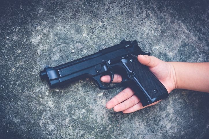 Estudante de 14 anos mata colega e deixa 5 feridos em escola