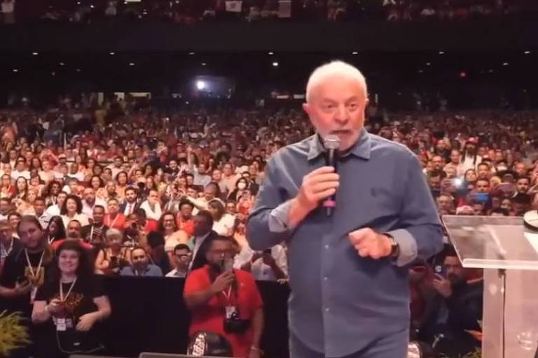 Lula estimula petistas a polarizar disputa municipal e diz que 2024 vai ser ele contra Bolsonaro