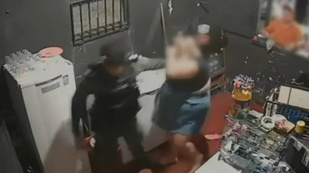 Dona de bar que foi agredida por policial deve receber R$ 40 mil de indenização do Estado