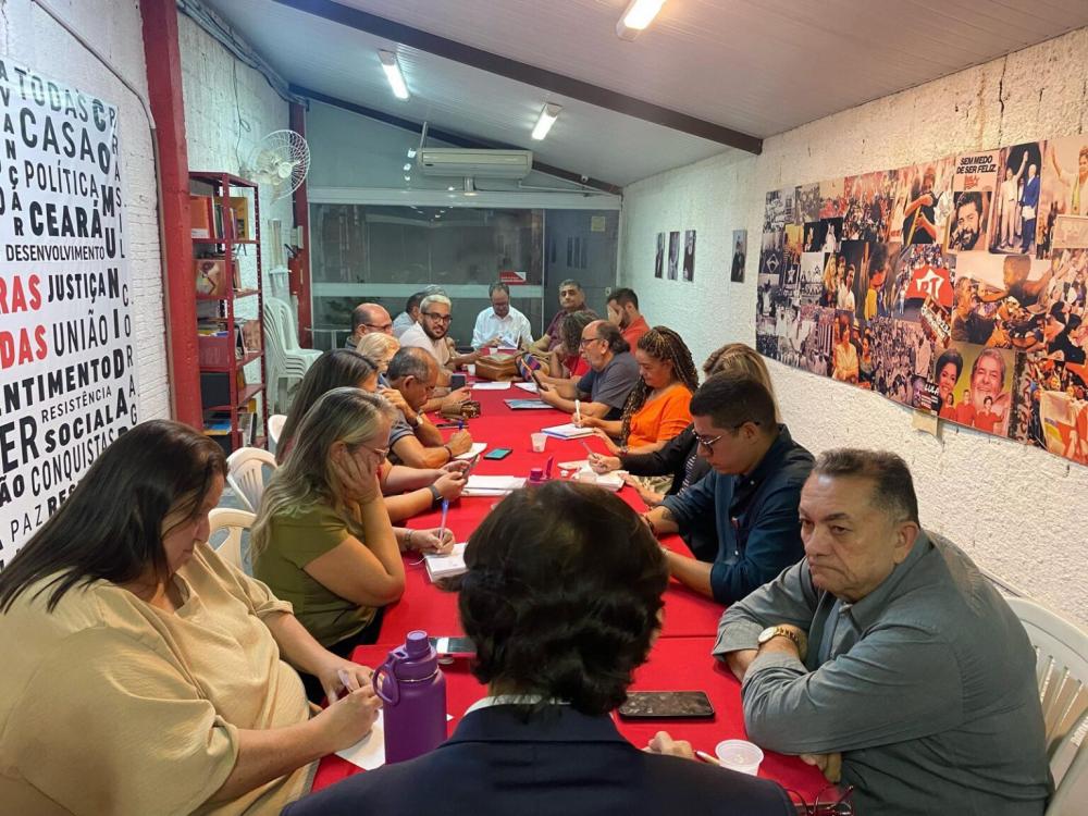 “Os finalmente” em uma eleição de três turnos para o PT, na disputa pela prefeitura de Fortaleza