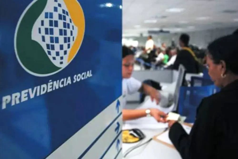 Governo antecipa pagamento do 13º para aposentados e pensionistas do INSS; veja as datas