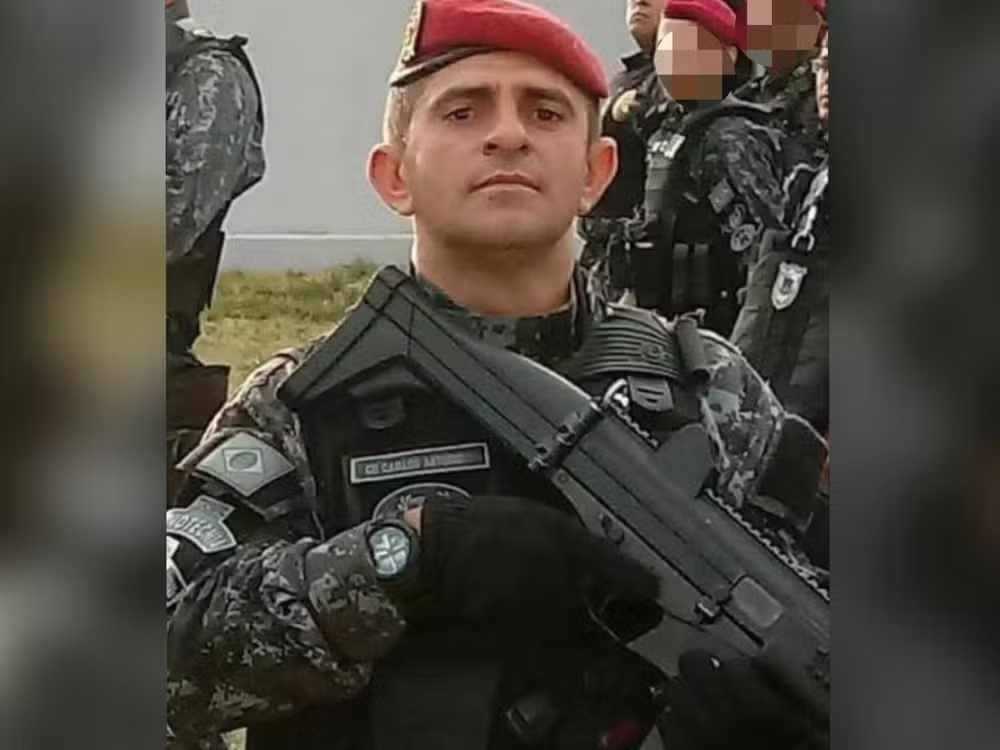 Policial militar é assassinado a tiros enquanto trafegava de moto em Fortaleza