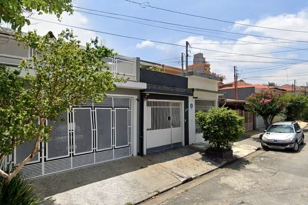 Homem é preso por matar arquiteto e roubar cachorro para dar à mãe