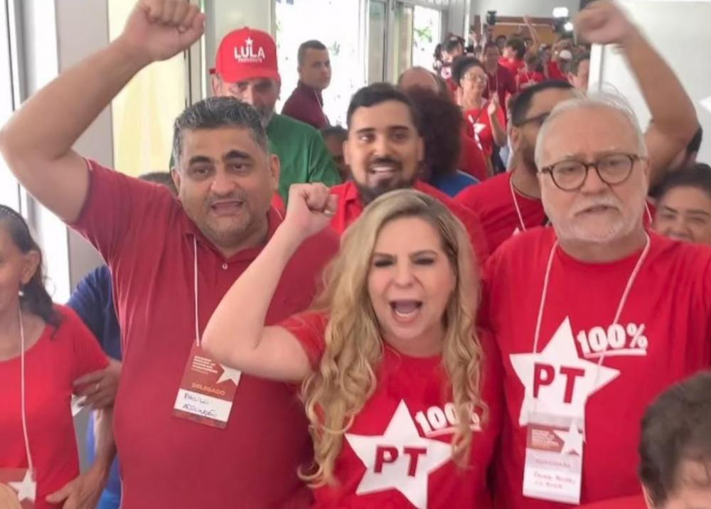 Aos vencedores cabe o gesto da benevolência