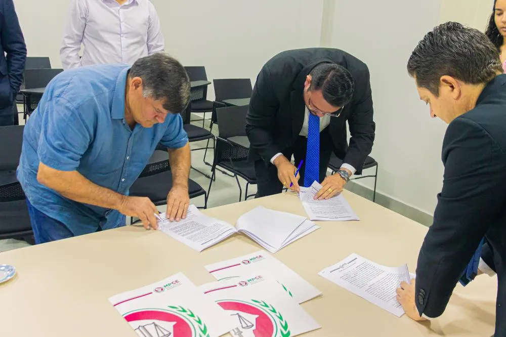 Concurso público de Santa Quitéria terá 224 vagas; projeto será enviado para Câmara Municipal