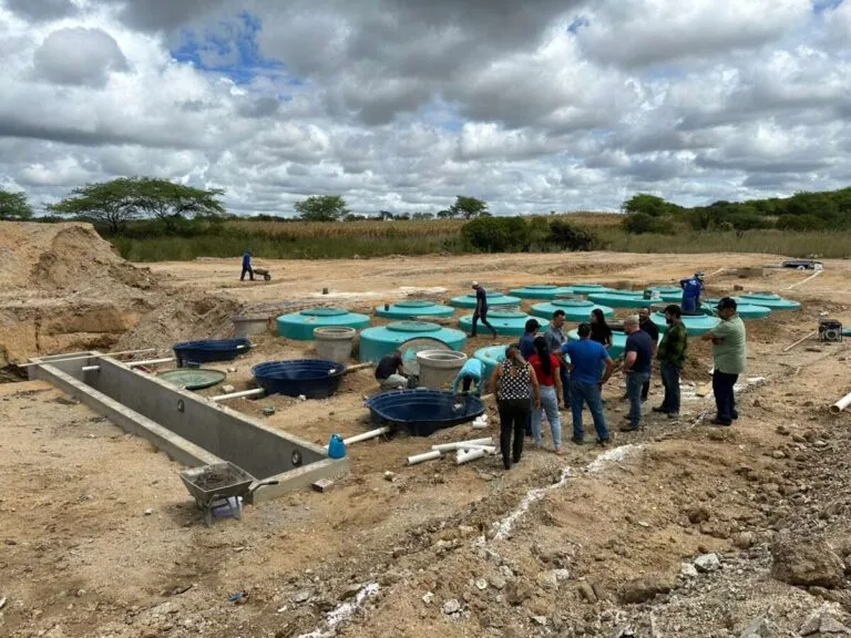 SDA discute instalação de sistema de tratamento de esgoto sanitário em Monsenhor Tabosa