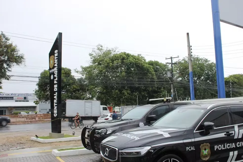 Mulher é mantida em cárcere privado pelo companheiro que tentou cortar a garganta dela