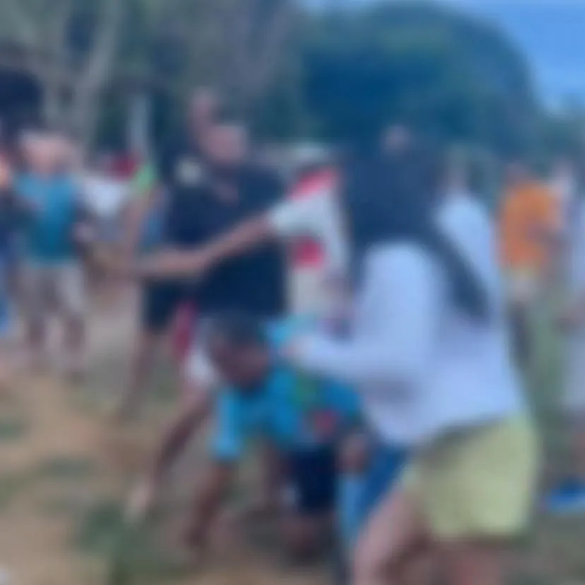 Árbitro é agredido por torcedores e atletas após validar gol polêmico em jogo amador no Ceará