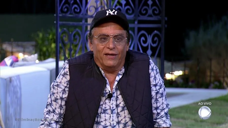 Cantor Nahim famoso no anos 80, foi encontrado morto dentro da própria casa na manhã desta quinta-feira (13/06)