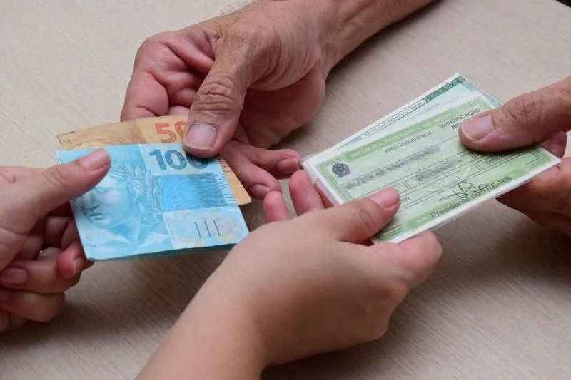 54% dos brasileiros sofreram tentativa de compra de votos, diz pesquisa