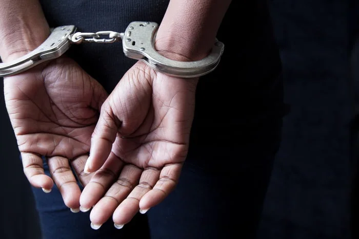 Mãe acusada de matar a filha com cabo de computador é presa novamente