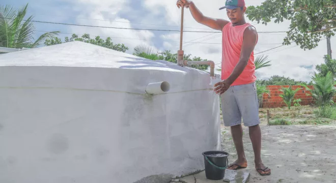 Com investimento de mais de 80 milhões, o Governo do Ceará irá construir mais de 11 mil cisternas