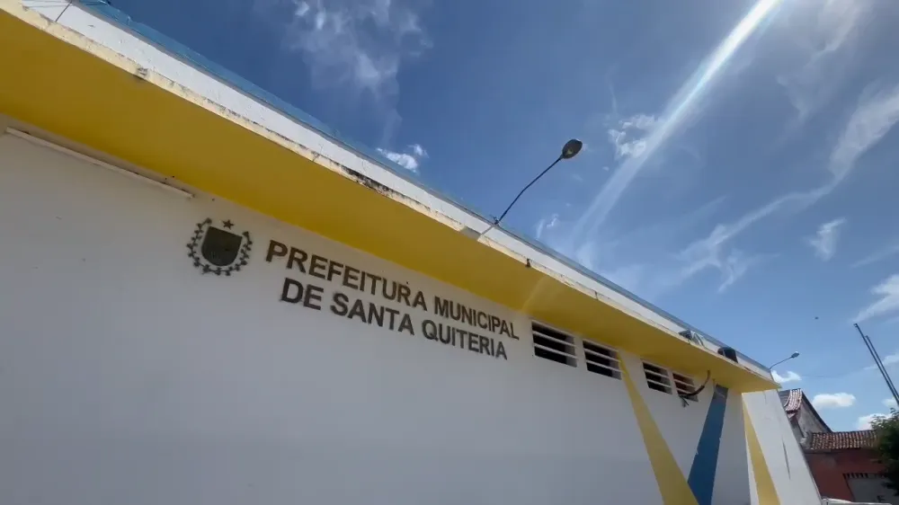 Santa Quitéria e mais 16 cidades do Ceará extrapolaram gastos com folha salarial e descumpriram LRF em 12 meses