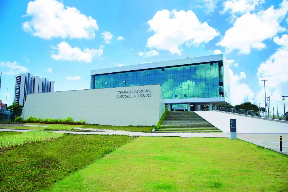 Justiça Eleitoral do Ceará já multou em mais de R$ 90 mil por propaganda antecipada