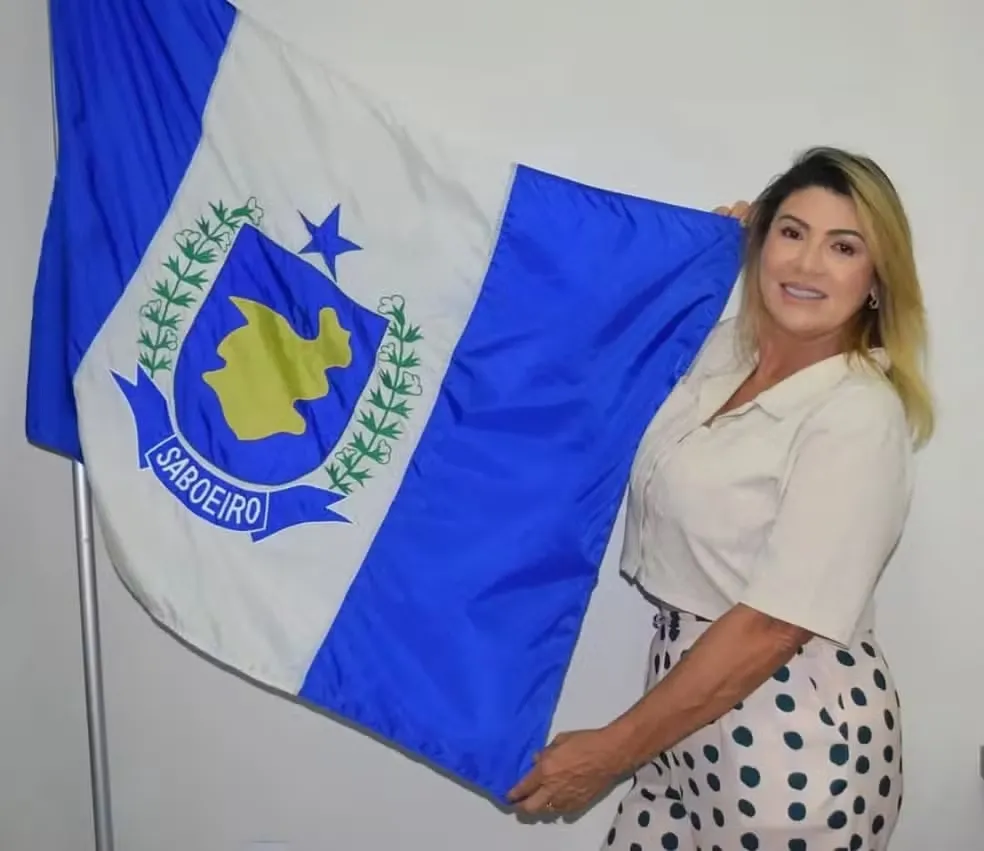 Ex-prefeito xinga candidata opositora com ofensas machistas em convenção partidária no Ceará