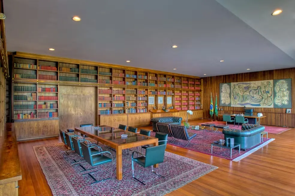 Móveis do Alvorada: governo Lula é condenado a pagar R$ 15 mil em indenização a Bolsonaro e Michelle