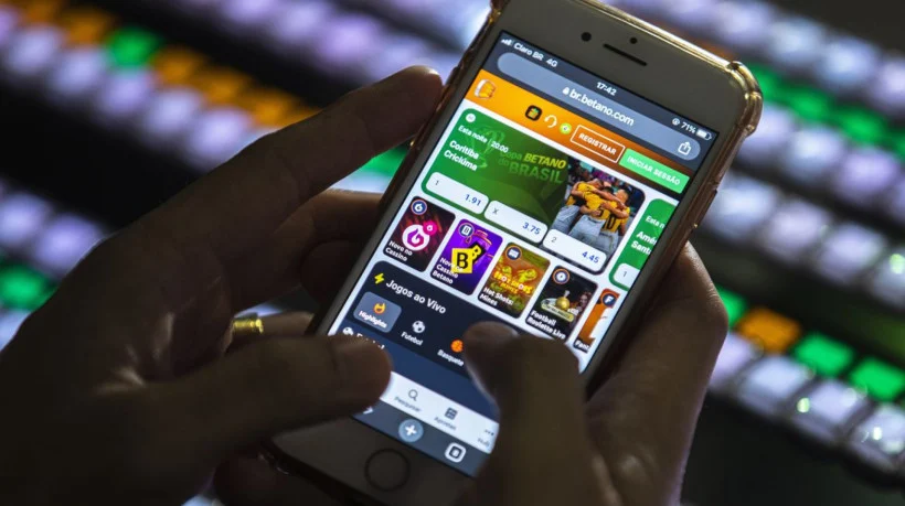 Governo quer impedir apps como Tigrinho pré-instalados em celulares