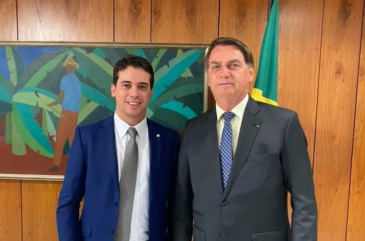 Bolsonaro pede expulsão de Junior Mano do PL após deputado apoiar Evandro Leitão em Fortaleza