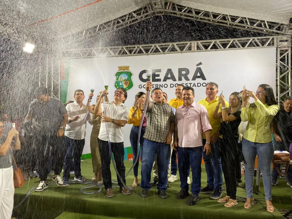 Adutora que leva água do Açude Araras para distrito de Trapiá é inaugurada, com 18 mil litros por hora