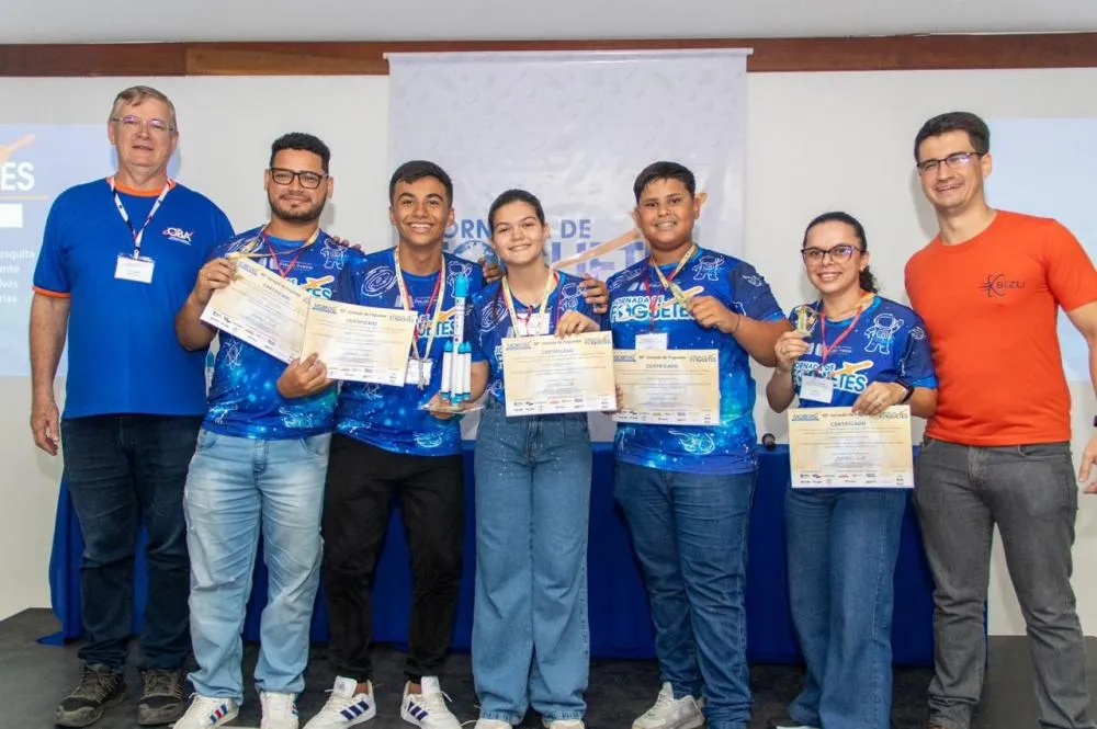 Estudantes do Colégio Paulo Freire, em Santa Quitéria, são campeões nacionais em Mostra de Foguetes, no Rio de Janeiro