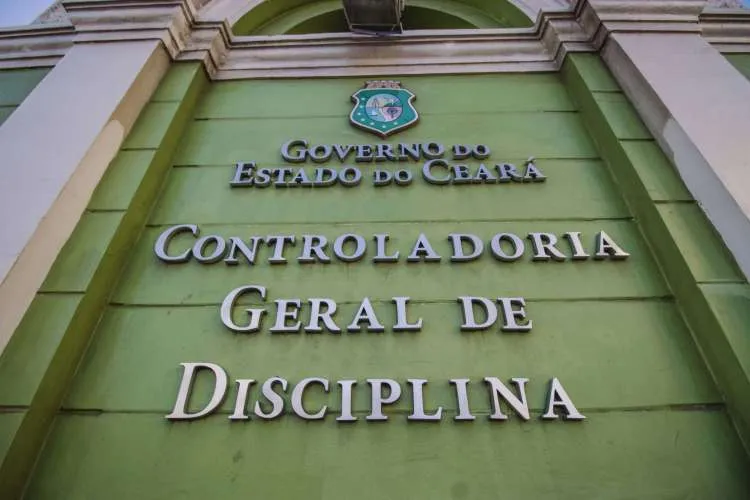 CGD investiga tenentes da PMCE por estupro e compra de votos nas eleições