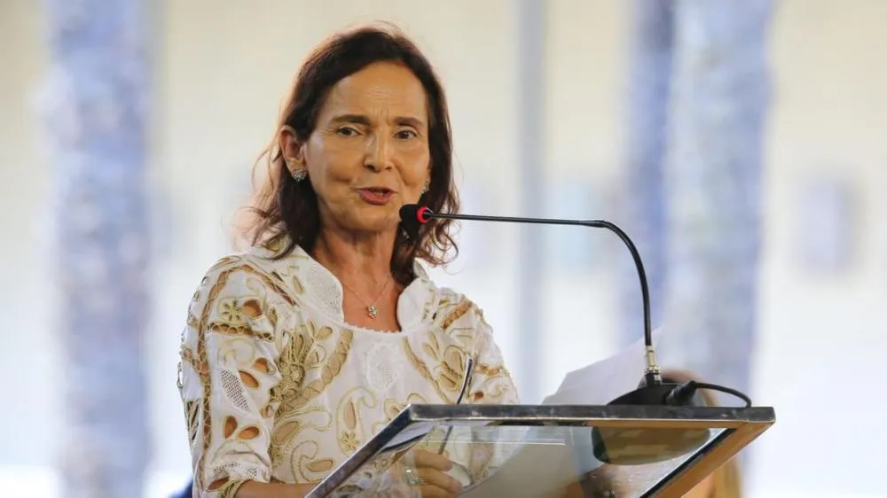 Izolda rejeita convite de Camilo para retornar ao MEC: “Agradeço, mas já encerrei este ciclo”