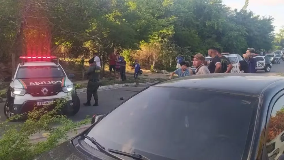 Empresário atropela quatro assaltantes; um morre e outro é hospitalizado