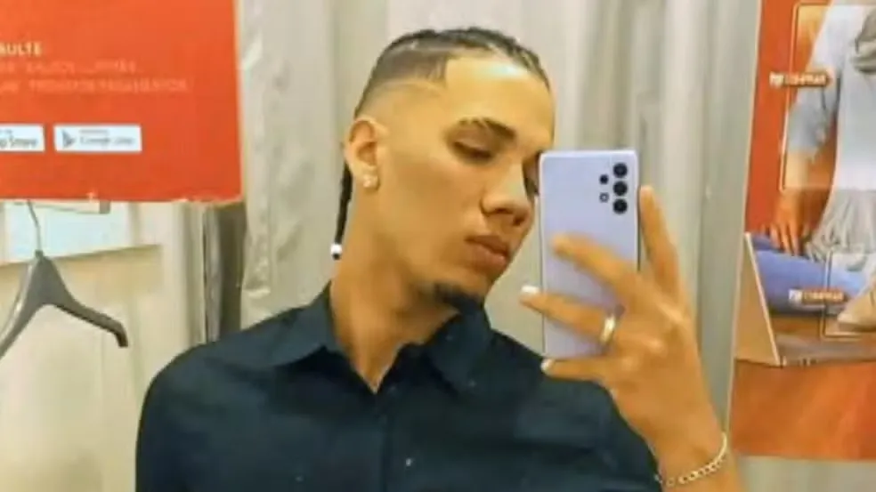 Estudante de educação física é encontrado morto dentro de geladeira abandonada