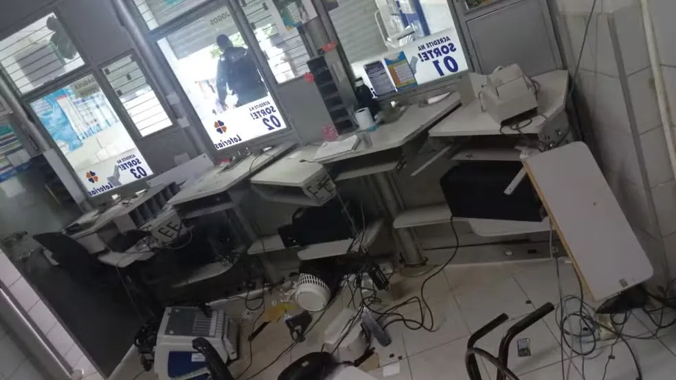 Homem tenta roubar lotérica e destrói equipamentos no interior do Ceará