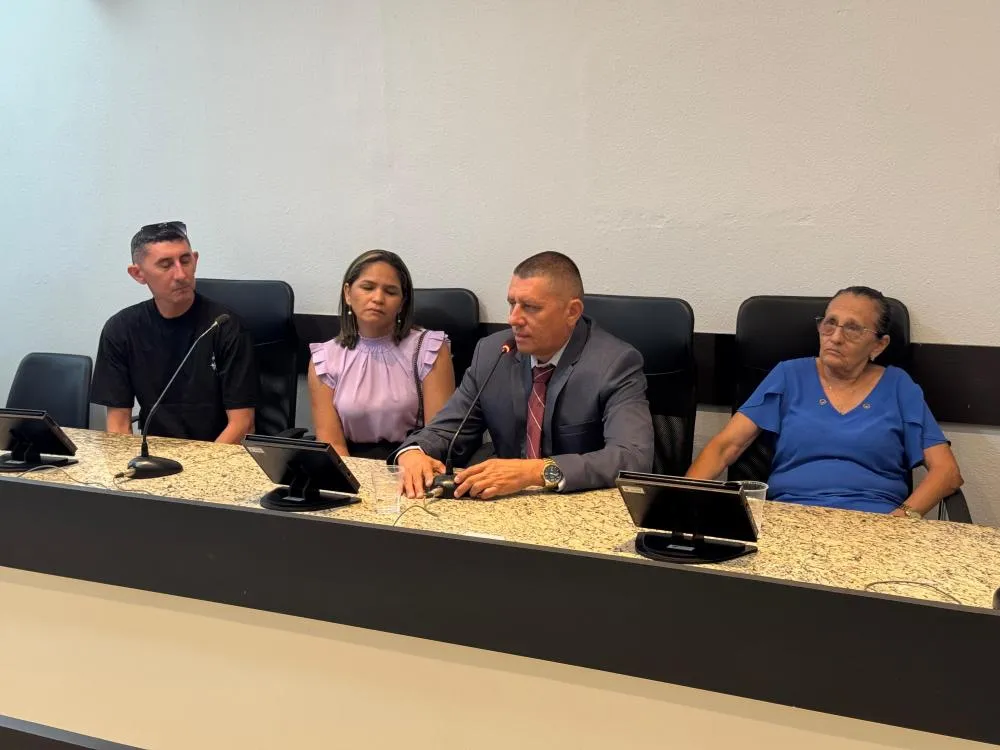 Arnaldo Gomes toma posse como vereador na Câmara Municipal de Santa Quitéria