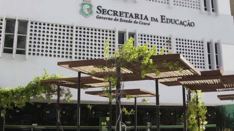 Início das aulas na rede estadual de ensino é adiado pela Secretaria de Educação após denúncias