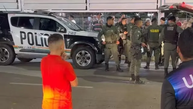 Motociclista com veículo clonado atropela idoso ao tentar fugir da polícia no Ceará