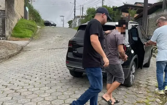 Foragido há 6 anos por montar emboscada e assassinar homossexual no CE é preso