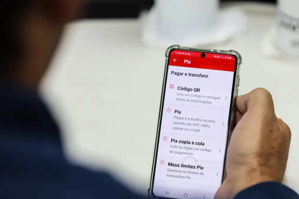 Banco Central autoriza pagamento de qualquer boleto bancário por PIX