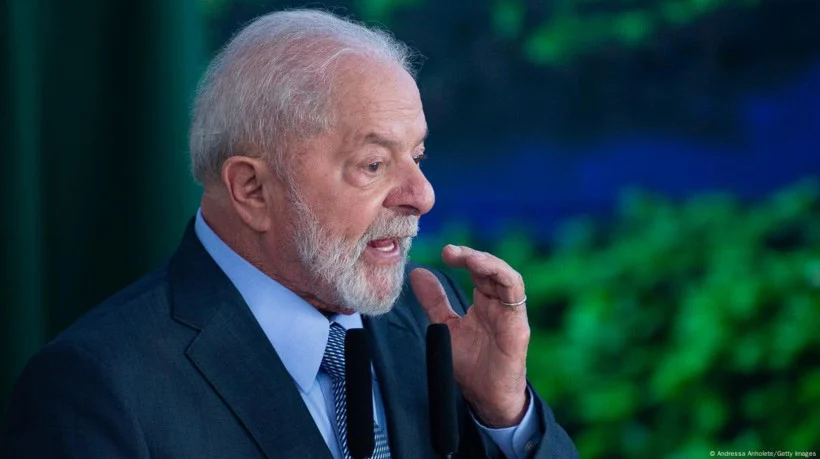 Lula critica prefeitos que não matriculam filhos em escolas públicas nem usam saúde municipal
