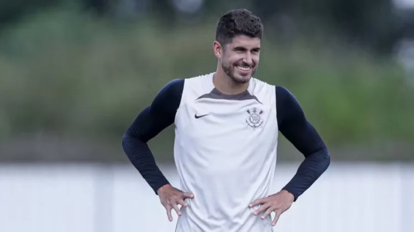 Pedro Raul desembarca em Fortaleza e se apresenta ao Ceará na tarde desta segunda-feira