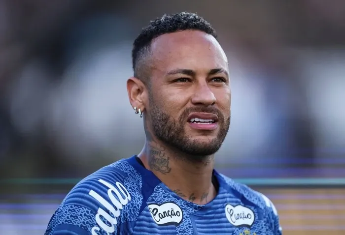 Neymar atualiza torcida sobre possível lesão contra o Bragantino
