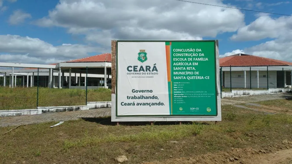 Enquanto Governo construirá novo Júlia Catunda, Escola Agrícola se arrasta há 12 anos e tem nova previsão de entrega