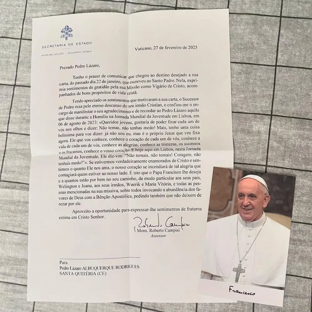 Jovem de Santa Quitéria envia carta ao Papa Francisco e recebe resposta especial do Vaticano