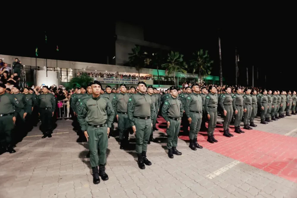 Ceará ganha reforço de 376 novos policiais militares formados em Fortaleza